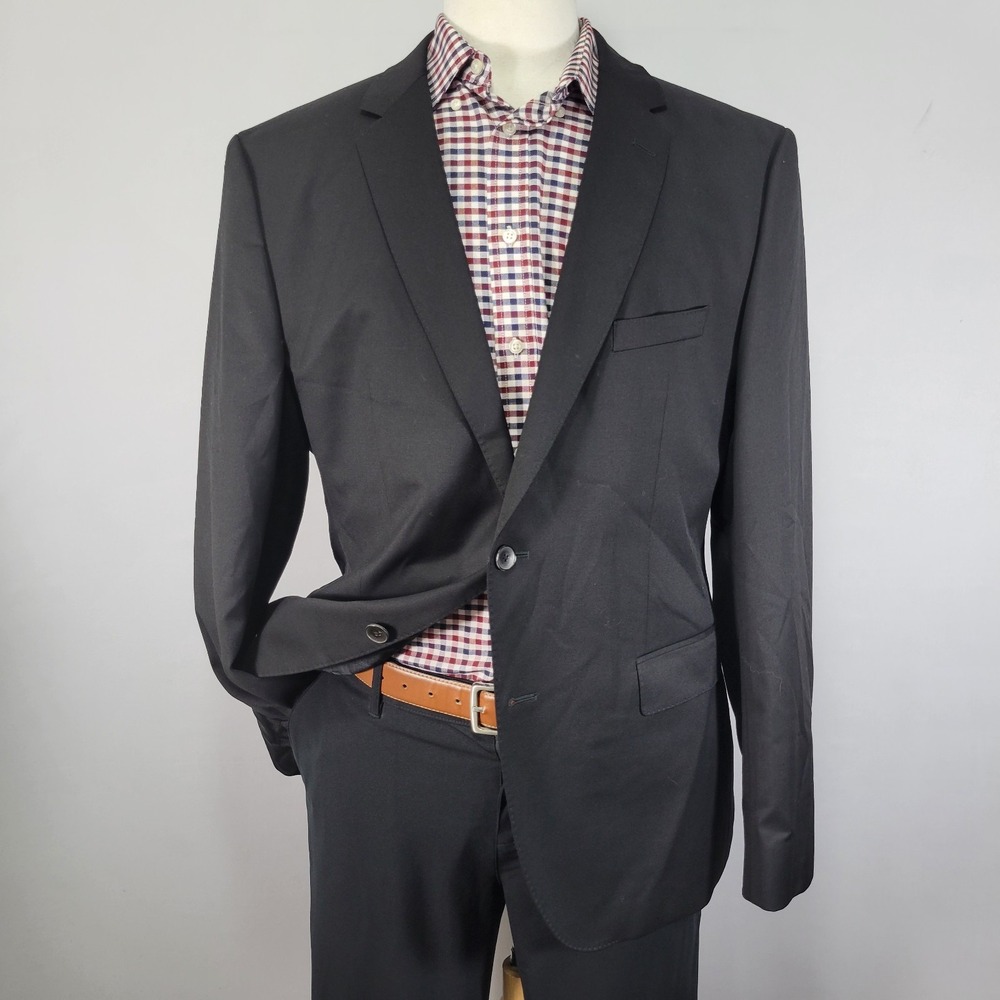 Hugo Boss Men's Sport Coat Blazer Two Button Black Wool REDA Super 100s 44R US